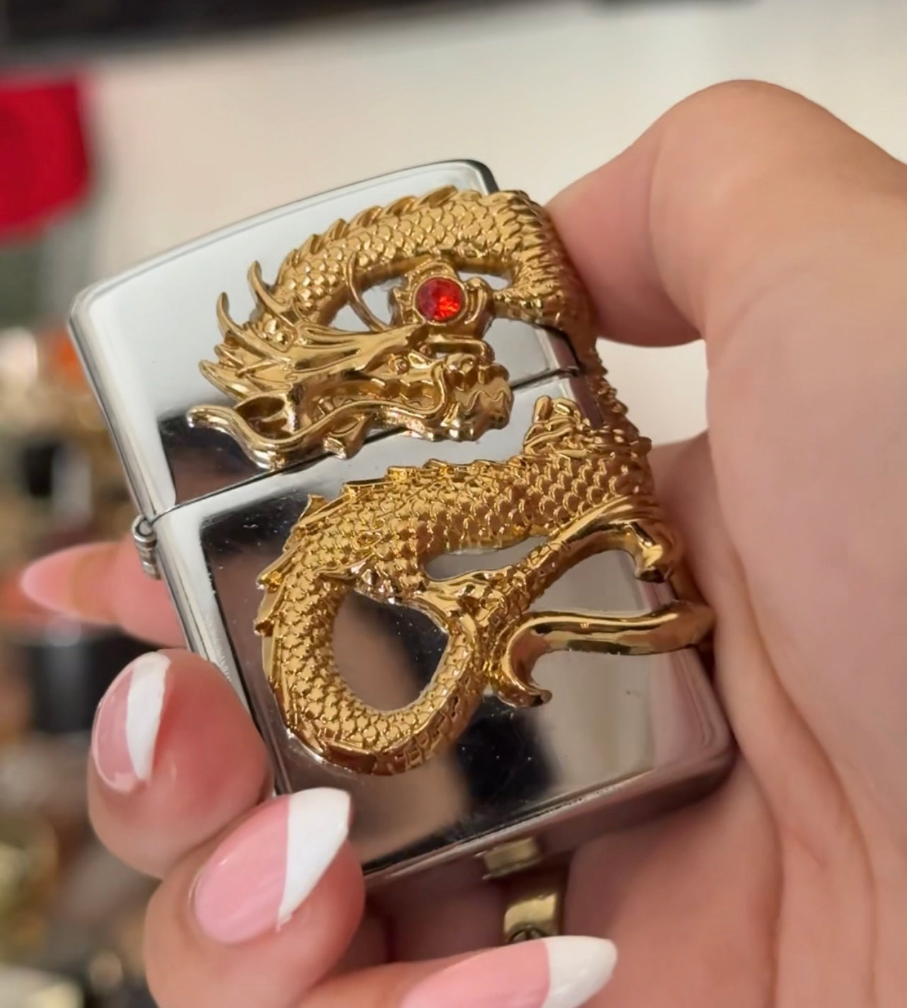 Briquet serpent à gaz